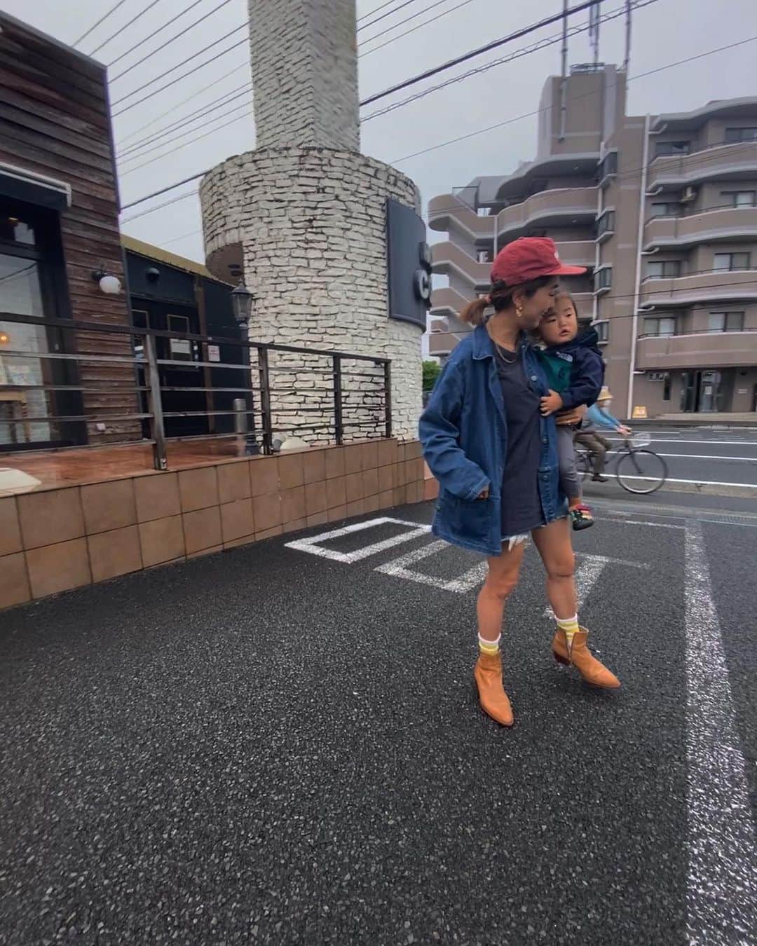 堀舞紀さんのインスタグラム写真 - (堀舞紀Instagram)「☕️  ウインナーコーヒー  #母親服装」6月2日 18時55分 - mainohori
