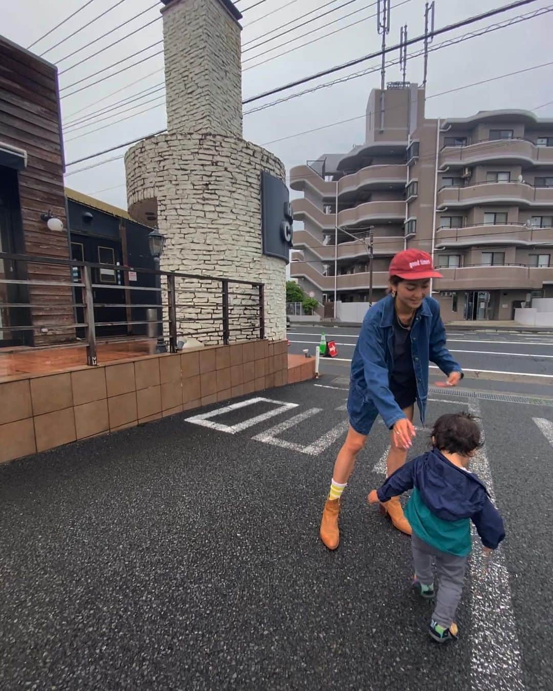 堀舞紀さんのインスタグラム写真 - (堀舞紀Instagram)「☕️  ウインナーコーヒー  #母親服装」6月2日 18時55分 - mainohori