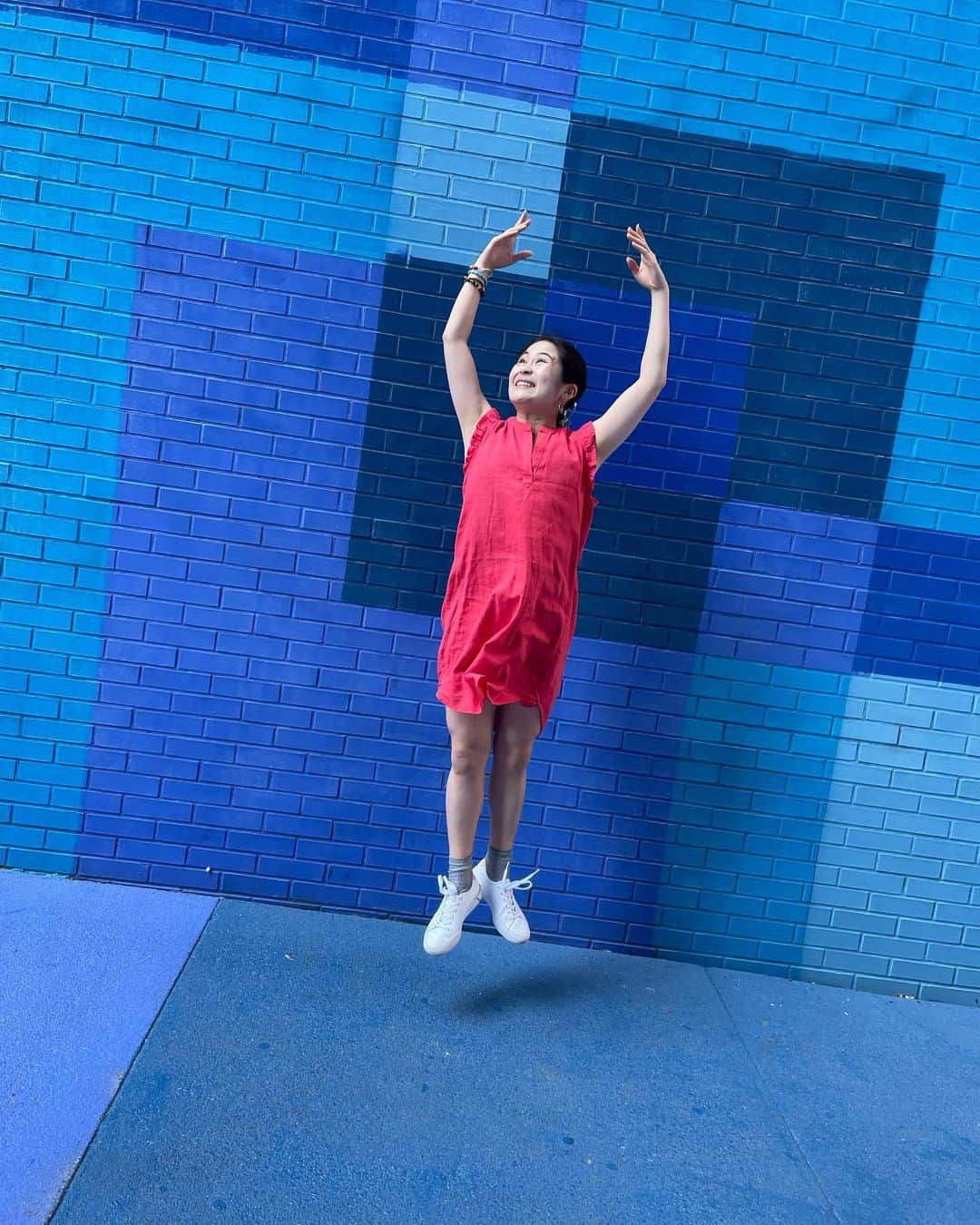宮原智子さんのインスタグラム写真 - (宮原智子Instagram)「Jump in, dance and feel the moment 🫶  #live #happy  #colorful」6月2日 10時10分 - 55satoko