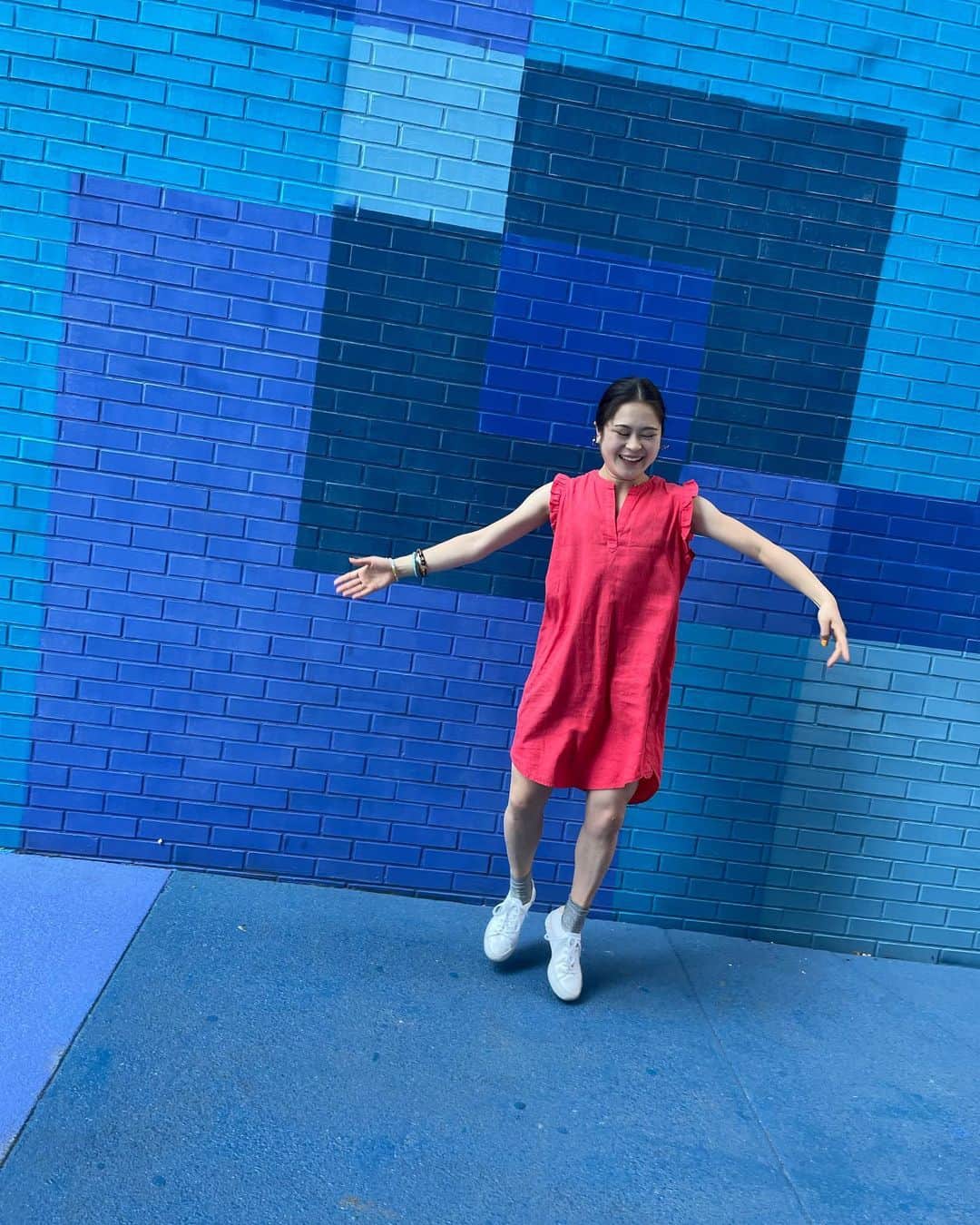 宮原智子さんのインスタグラム写真 - (宮原智子Instagram)「Jump in, dance and feel the moment 🫶  #live #happy  #colorful」6月2日 10時10分 - 55satoko