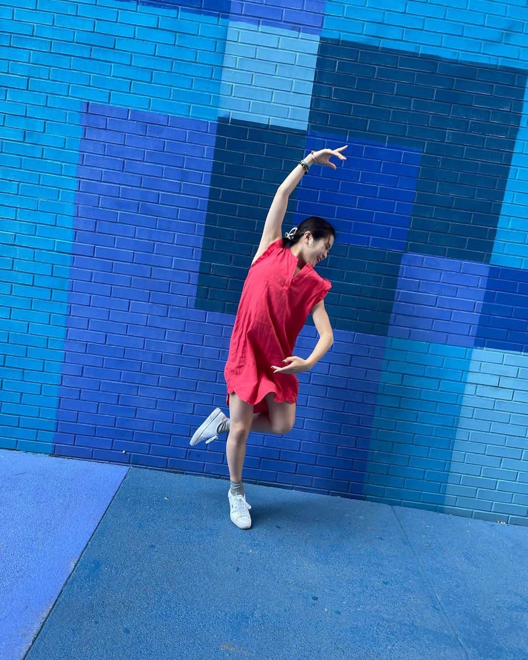 宮原智子さんのインスタグラム写真 - (宮原智子Instagram)「Jump in, dance and feel the moment 🫶  #live #happy  #colorful」6月2日 10時10分 - 55satoko