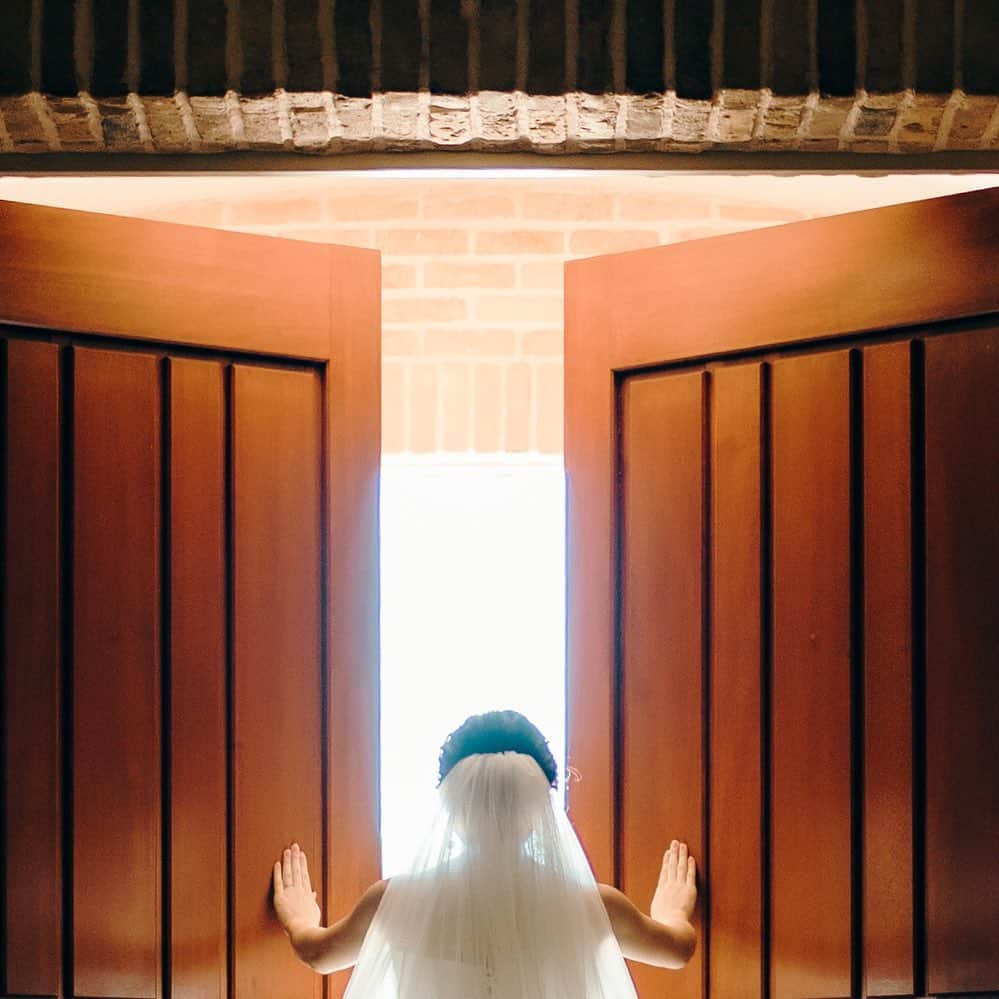 結婚式場 ヴィラ・デ・マリアージュ宇都宮のインスタグラム：「. Saint Grace Church 　　 #ヴィラデマリアージュ⁡⁡⁡⁡⁡⁡⁡ #ヴィラデマリアージュ宇都宮⁡⁡⁡⁡⁡⁡⁡ #宇都宮結婚式⁡⁡⁡⁡ #栃木結婚式⁡⁡⁡⁡⁡⁡⁡ #宇都宮結婚式場⁡⁡⁡⁡⁡⁡⁡ #栃木結婚式場⁡⁡⁡⁡⁡⁡⁡ #宇都宮ドレスショップ⁡⁡⁡⁡⁡⁡⁡ #ウェディングドレス  #栃木ドレスショップ⁡⁡⁡⁡⁡⁡ #ヴィラ花嫁⁡⁡⁡⁡⁡⁡⁡ #宇都宮花嫁⁡⁡⁡⁡⁡⁡⁡ #栃木花嫁⁡⁡」