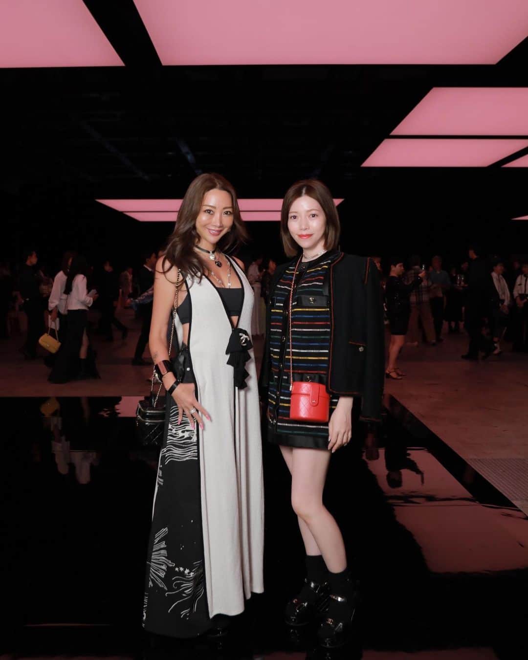 山脇道子のインスタグラム：「CHANEL in Tokyo🌙 👭🏻 @kaorishima_  photo by @wataru__fukaya 📷 @chanelofficial」