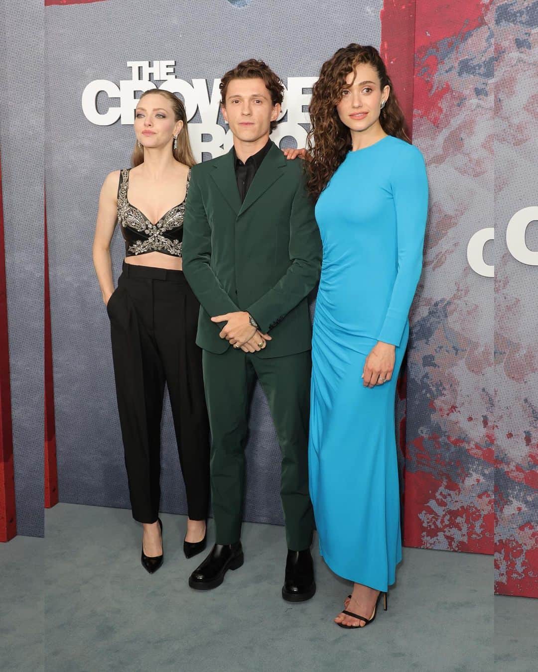 Just Jaredさんのインスタグラム写真 - (Just JaredInstagram)「Tom Holland celebrated his 27th birthday tonight at the red carpet premiere of his Apple TV+ series "The Crowded Room" alongside co-stars Amanda Seyfried and Emmy Rossum. #TomHolland #AmandaSeyfried #EmmyRossum #TheCrowdedRoom Photos: Getty」6月2日 11時11分 - justjared