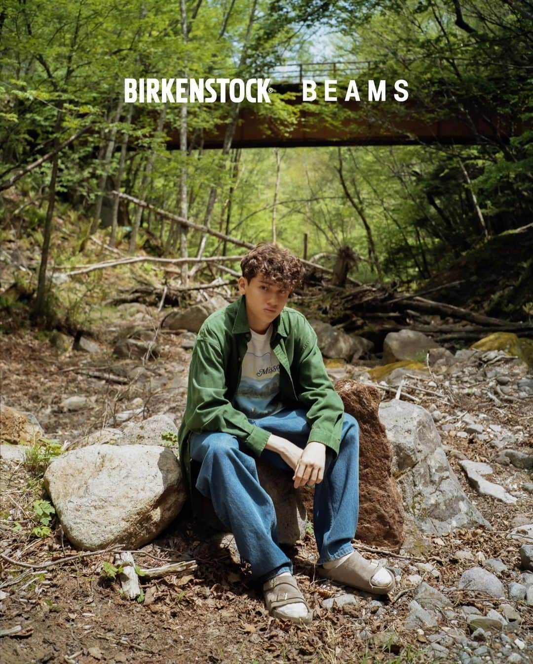 BEAMS MENさんのインスタグラム写真 - (BEAMS MENInstagram)「… BIRKENSTOCK × BEAMS 『ZURICH』 . 2019年春夏シーズンに別注し、瞬く間に完売となったモデル『ZURICH』の“オールトープ”が再び登場。 アッパーには柔らかく上質なスエード、フットベッドのライナーにはマイクロファイバーを採用。カラーや素材感を統一することで、洗練された一足に仕上がりました。 本アイテムは、6月2日（金）〜 6月16日（金）の期間で〈BEAMS〉レーベルの各店舗、公式オンラインショップにて予約を受付け、6月24（土）に発売です。 . Direction&Styling_ @toshihirooku Photography_ @tetsuokashiwada Hair&makeup_ @shotaro.ao . @birkenstock @birkenstock_jp @beams_official @beams_mens_casual #birkenstock #beams #zurich #ビルケンシュトック #ビームス #チューリッヒ」6月2日 12時59分 - beams_mens_casual