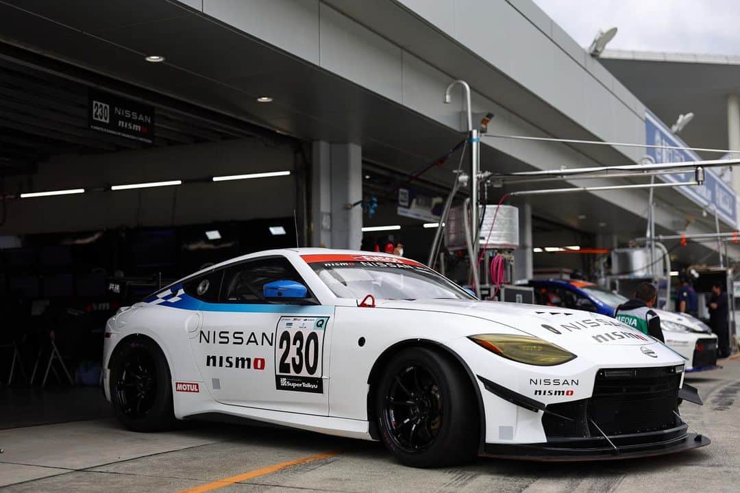 Nissanさんのインスタグラム写真 - (NissanInstagram)「Check out the Nissan Z Racing Concept car, a carbon-neutral fuel racecar, for the Super Taikyu series 🔥   #Nissan #NissanZ #SuperTaikyu #CarRace」6月4日 22時00分 - nissan