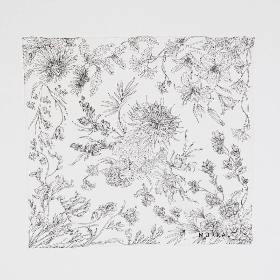 M U R R A Lのインスタグラム：「Original Scarf  “Your own secret garden“  MURRALオリジナルスカーフがラインナップに初登場。  夏のスタイリングを昇華させるスカーフ。デザイナー関口による手描きのバースデーフラワーモチーフが大胆かつ繊細に広がります。  自分自身へ、大切な誰かへのギフトとしてもご利用頂けます。 新しい季節の始まりへ。  #MURRAL #23SS」