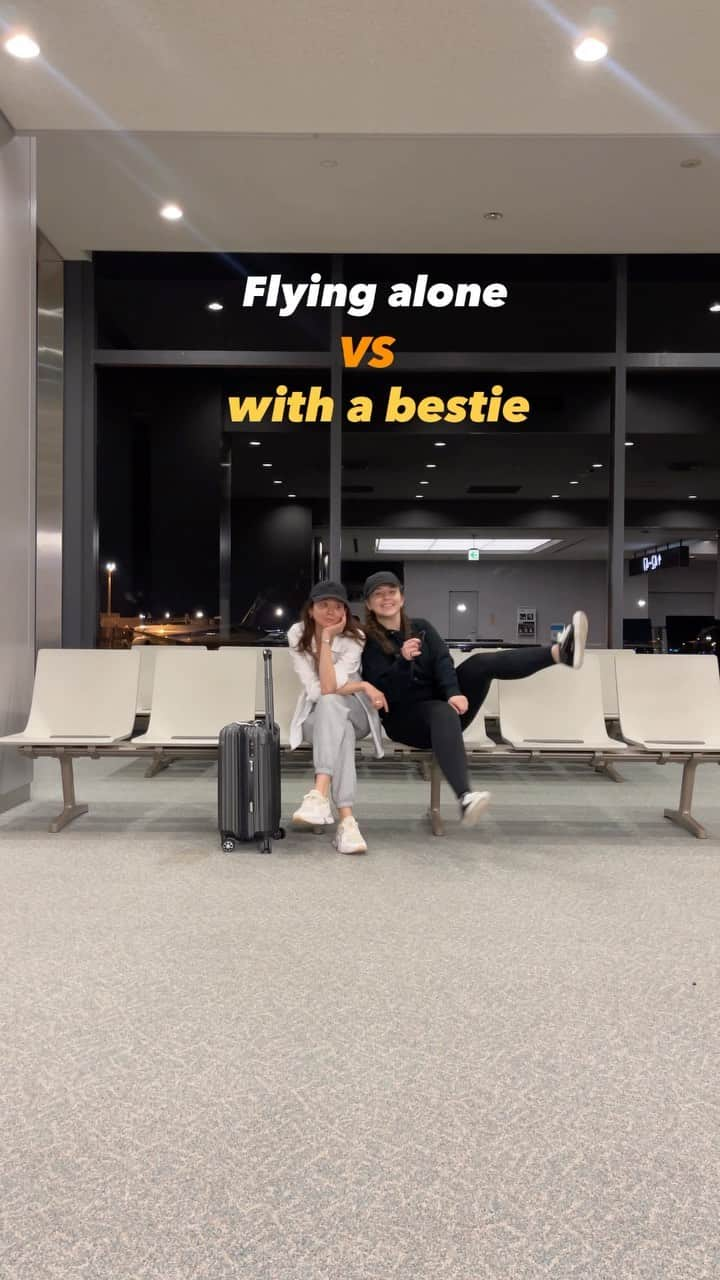 ALEXAのインスタグラム：「Pre-flight zoomies 👯‍♀️  inspo: @jihoonkm」