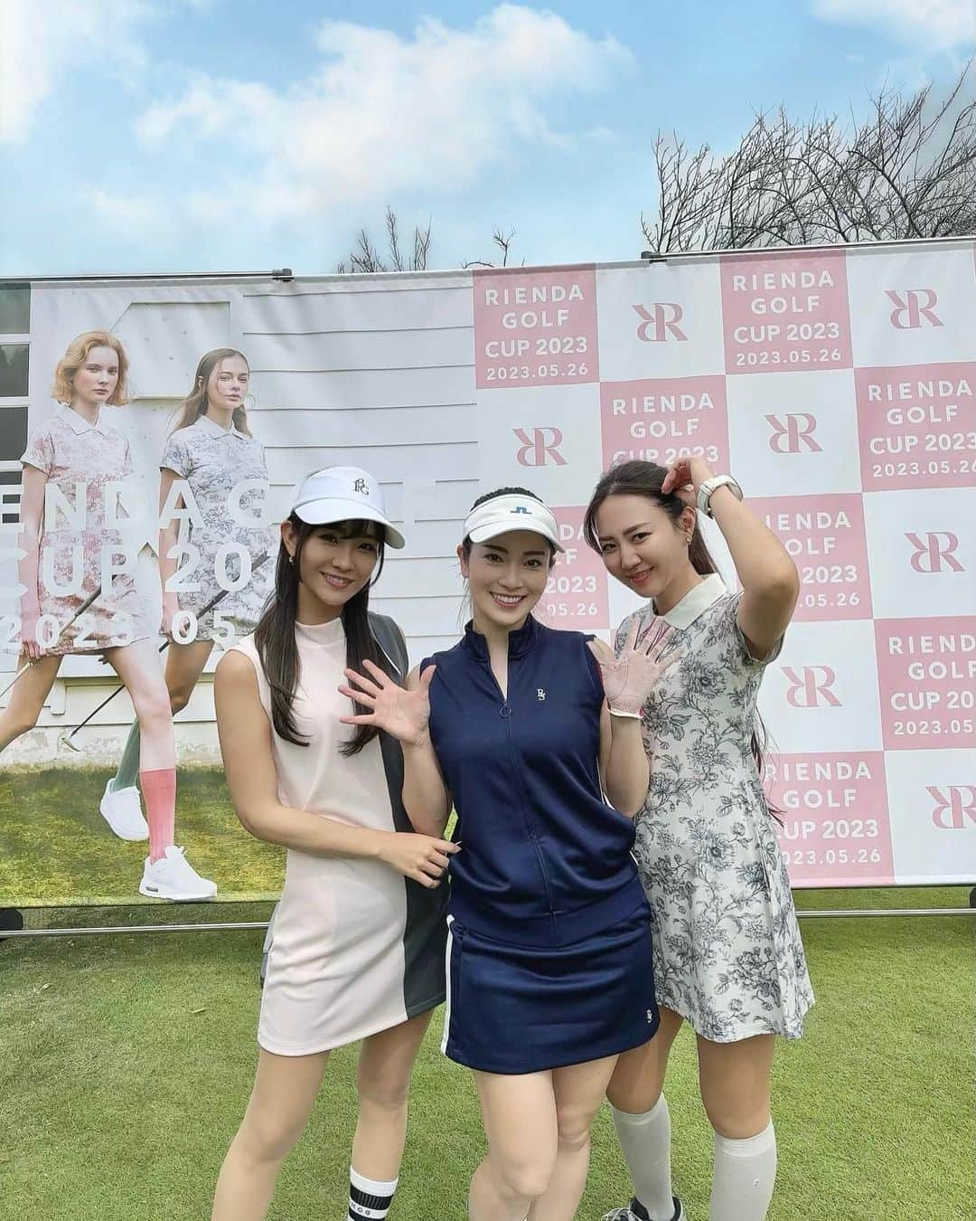 西村いちかさんのインスタグラム写真 - (西村いちかInstagram)「rienda golf cup⛳️ ゆいちゃんが誘ってくれて参加してきました🫶  グレーとピンクのバイカラーワンピ着てったよ🫰  普段ピンク選ばない勢だけどリエンダのピンクはどれも着やすそうで可愛い🥹🫶  みんなでワイワイ楽しかった🥰  華やかで素敵なコンペに参加できて幸せな時間を過ごしました🥰  @rienda_golf   #rienda #riendagolf #golf #golfswing #スイング動画 #ゴルフ女子 #ゴルフ男子 #ゴルフ場 #ゴルフコーデ #ゴルフウェア #ゴルフスイング #골프스윙 #골프패션 #골프웨어」6月2日 15時19分 - ichika_nishimura