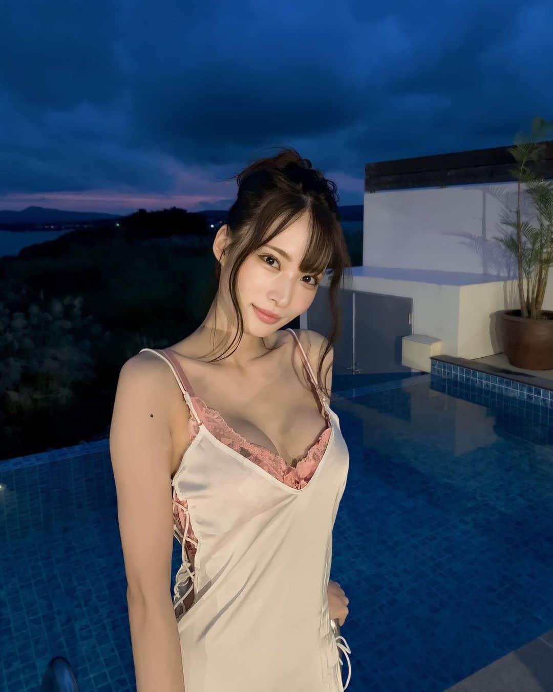 大野真依のインスタグラム：「🌃🕯」
