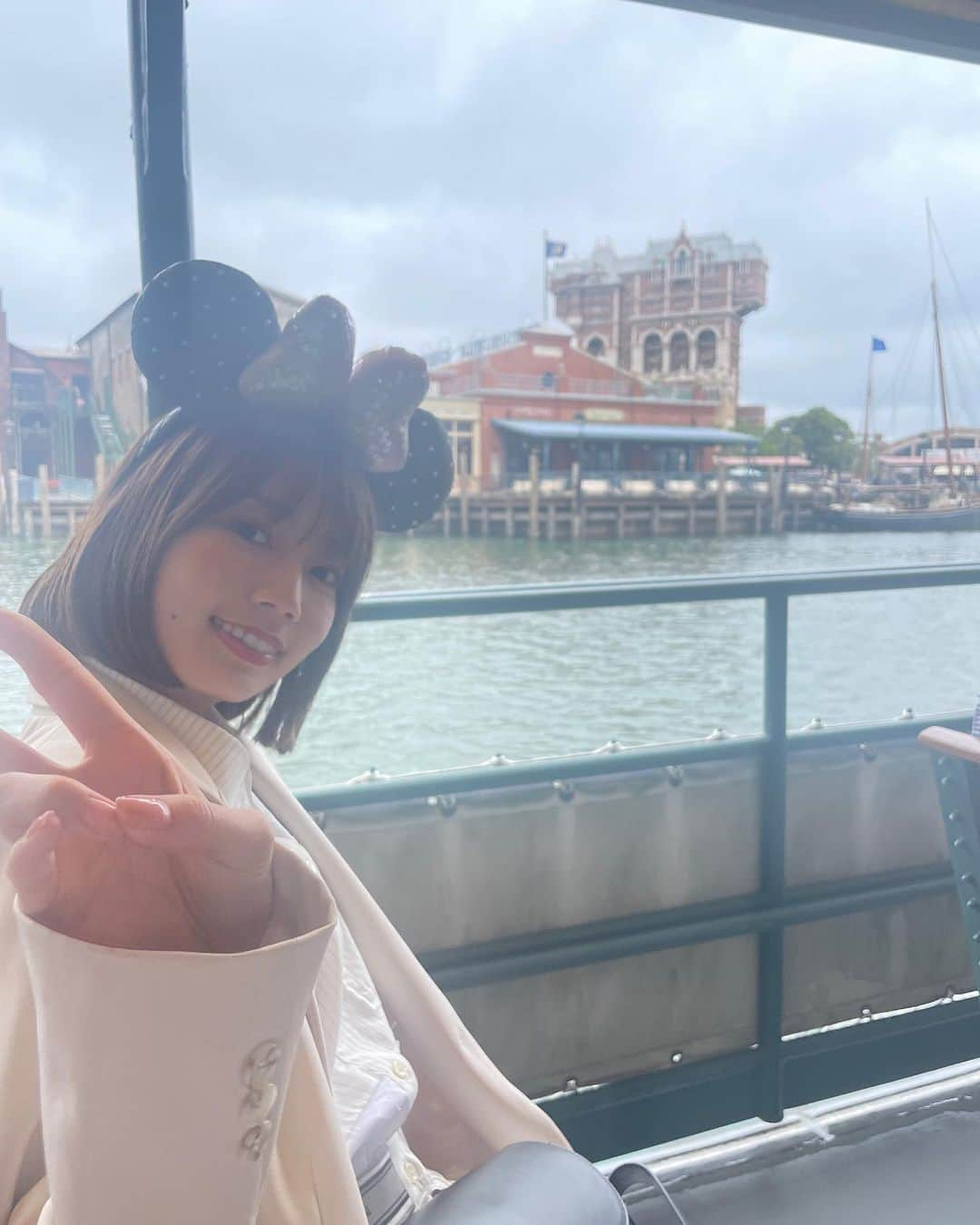 高本彩花さんのインスタグラム写真 - (高本彩花Instagram)「Disney Seaˎˊ♡  ビリーヴをめちゃめちゃいい場所で見れた日💫  #disneysea #たくさん食べました #高本彩花 #ayacherigram」6月2日 16時56分 - ayacheri._.official