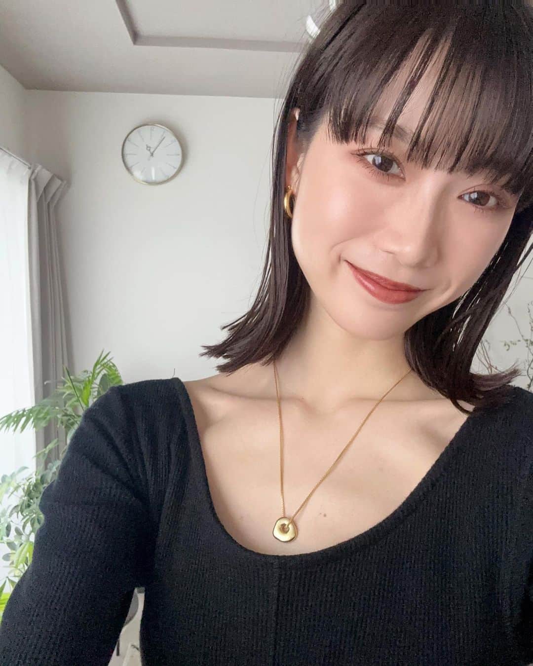 金澤楓さんのインスタグラム写真 - (金澤楓Instagram)「最近はゴールドにもハマってる♡ @nanakotsuchiya_fine   ☝︎シンプルなコーディネートにマッチしてます🟡 ありがとうございます🫶  #favorite#ゴールドアクセサリー#ネックレス#necklace#nanakotsuchiya」5月29日 20時33分 - kae_o51o