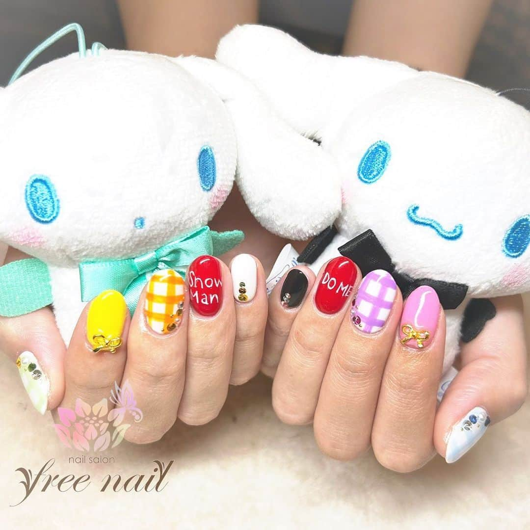 free nail フリーネイルさんのインスタグラム写真 - (free nail フリーネイルInstagram)「推し活ネイルも💅フリーネイルで✨ ありがとうございました🙇‍♀️🙇‍♀️  #ネイルアート #ジェルネイル #ネイルサロン #大阪ネイルサロン #ネイルデザイン #ネイルチェンジ #天然石ネイル #立体ネイル #メタリックネイル #リングネイル #赤ネイル #ボルドーネイル #デザインネイル #トレンドネイル #大人ネイル #おしゃれネイル #夏ネイル #summernails #nailsart #nailsdid #美甲 #日式美甲 #日式美甲胶 #日本美甲师 #日本美甲老师 #美甲上课 #日本胶 #フリーネイル #freenail」5月29日 20時56分 - freenail_jpn