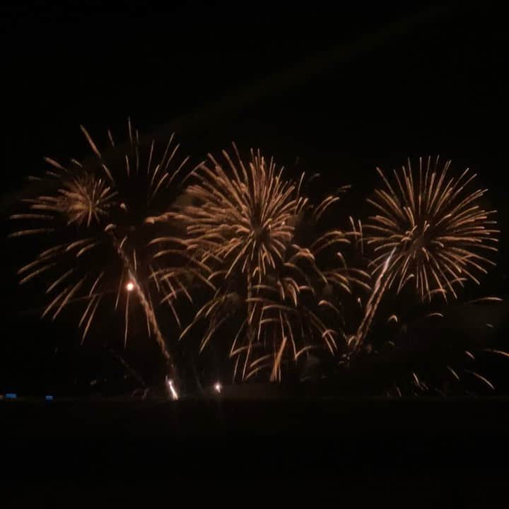 パク・ソラのインスタグラム：「웰컴폭죽좋았다ㅋ🌉🎇」