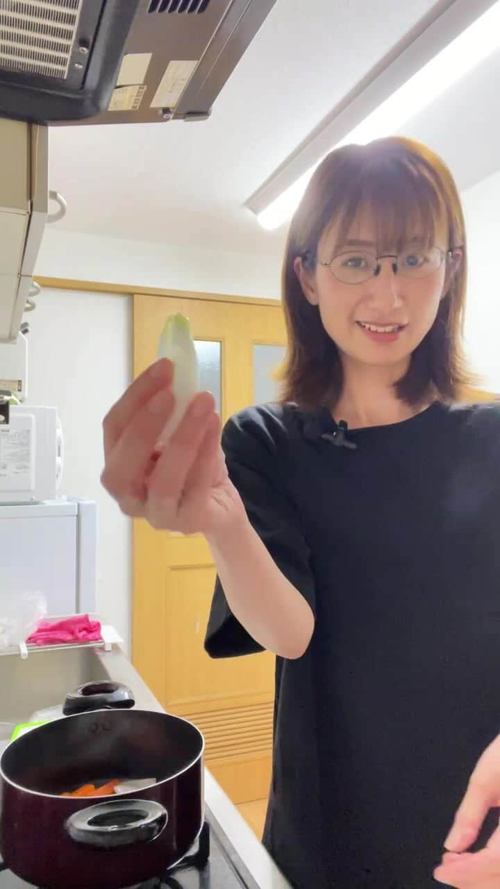 河村唯（うめ子）のインスタグラム：「自炊 ・即席味噌ラーメン野菜盛り ・ざくぎりおなます  #料理　#配信 #インスタライブ #お墨付き」