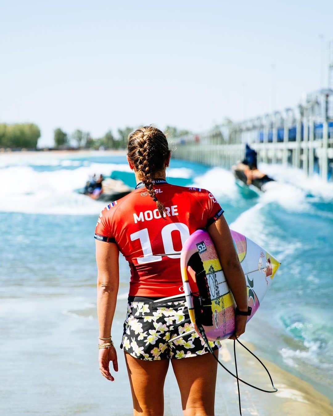 hurleyさんのインスタグラム写真 - (hurleyInstagram)「🏆✨CONGRATS CARISSA✨🏆   The 2023 #SurfRanchPro CHAMP!   📸 @wsl」5月29日 12時48分 - hurley