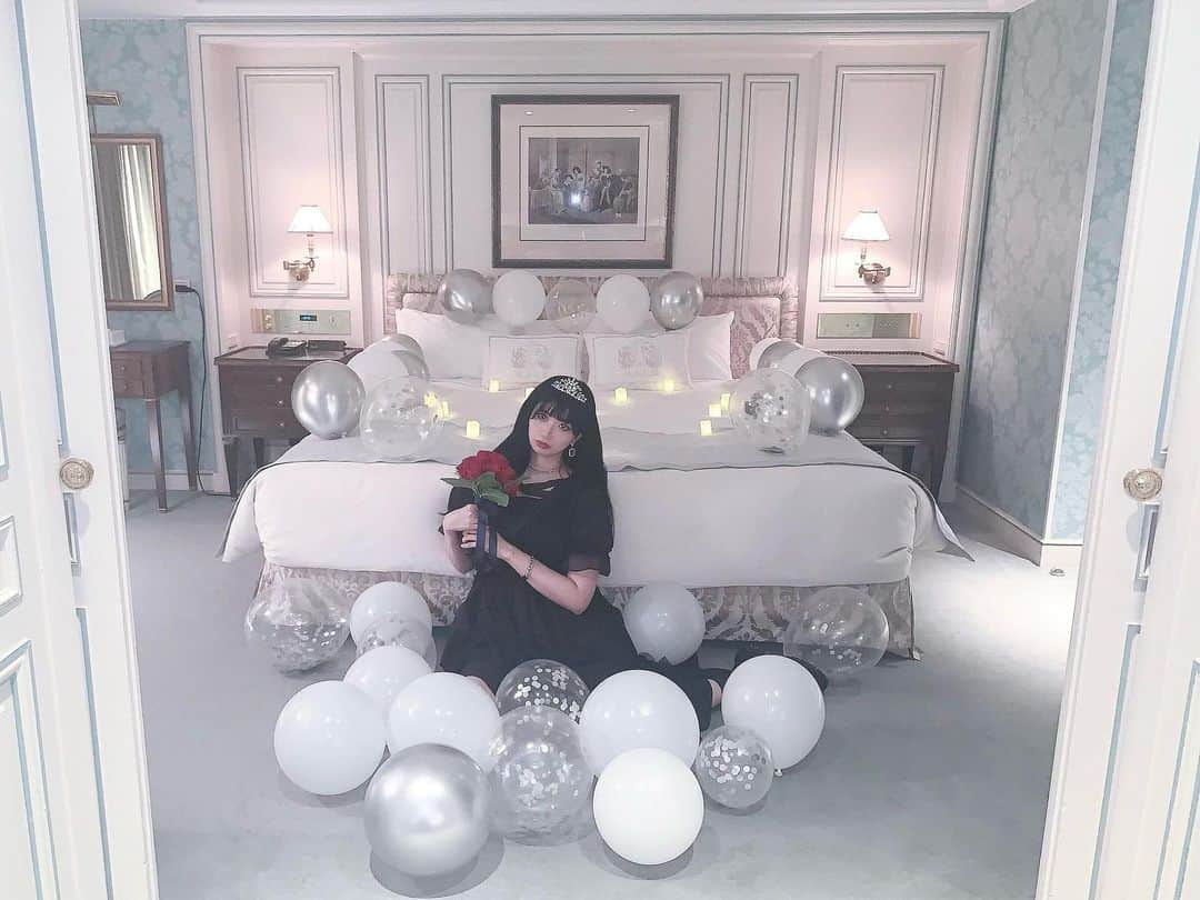 アリスムカイデのインスタグラム：「2023.5.15 #happybirthday #hbd #hotelnewgrand」