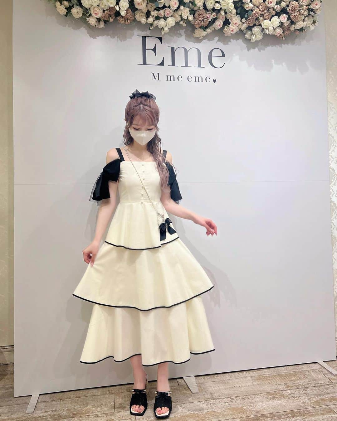 中山恵美生さんのインスタグラム写真 - (中山恵美生Instagram)「M me eme POPUP SHOP 梅田EST 5/26-6/4🎀  前半の出勤日が終了しました🥲🔥 沢山の方がお越しくださり、 幸せすぎてあっという間の3日間だった😭💕 本当にありがとうございました🥹💕  あと7日間も宜しくお願い致します💕 今日から店舗限定SALE開催しているよ🥰！！  私は2.3.4日にまた行きます💕 会えるの楽しみにしてるね🥰🎀」5月29日 13時11分 - emiu0624