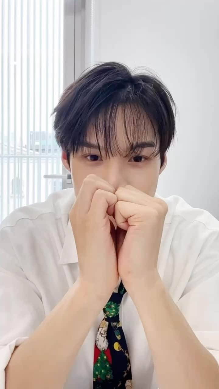 Victonのインスタグラム：「5,4,3,2,1 👀 그 다음은?~🤭🎈🎡  #임세준 #세준 #LIMSEJUN」