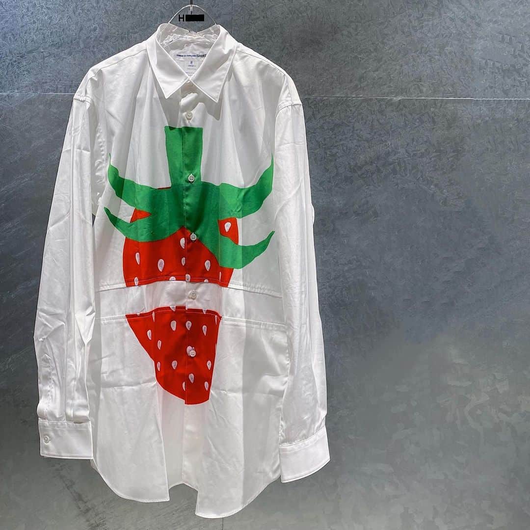 のインスタグラム：「＜COMME des GARÇONS SHIRT＞ SHIRT ¥64,900 TEE ¥13,200  #H_beautyandyouth #エイチビューティアンドユース @h_beautyandyouth  #BEAUTYANDYOUTH #ビューティアンドユース #Unitedarrows #ユナイテッドアローズ #COMMEdesGARÇONSSHIRT」