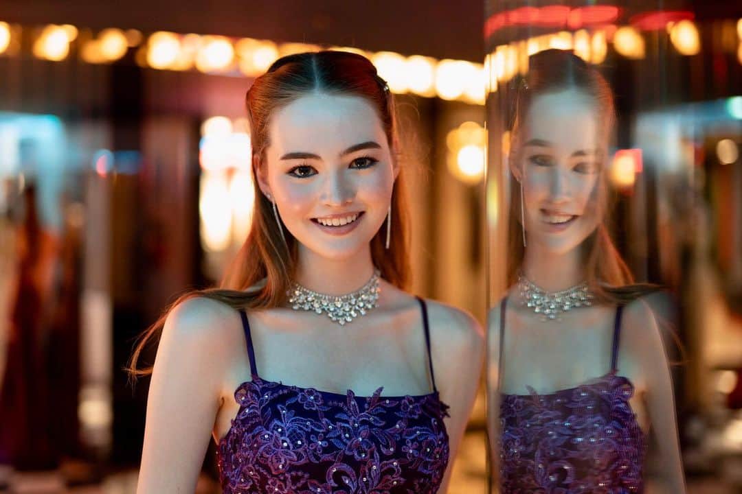 アリーシャさんのインスタグラム写真 - (アリーシャInstagram)「Prom 2023🪩🪄#prom #prommakeup #promdress #prom2023 #プロム #パーティードレス」5月29日 16時33分 - leeshie_w