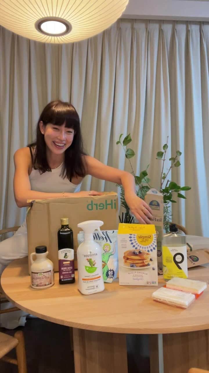 JUNNAのインスタグラム：「🌿iHerb @iherbjapanese   iHerbを初めて利用してみました これから使ってみるのが楽しみ！  クーポンコード：Junna5862 期間：6月8日（木）0:00まで 条件：ご購入金額より20%OFF  #pr #iherb #iherb愛用品 #アイハーブ」