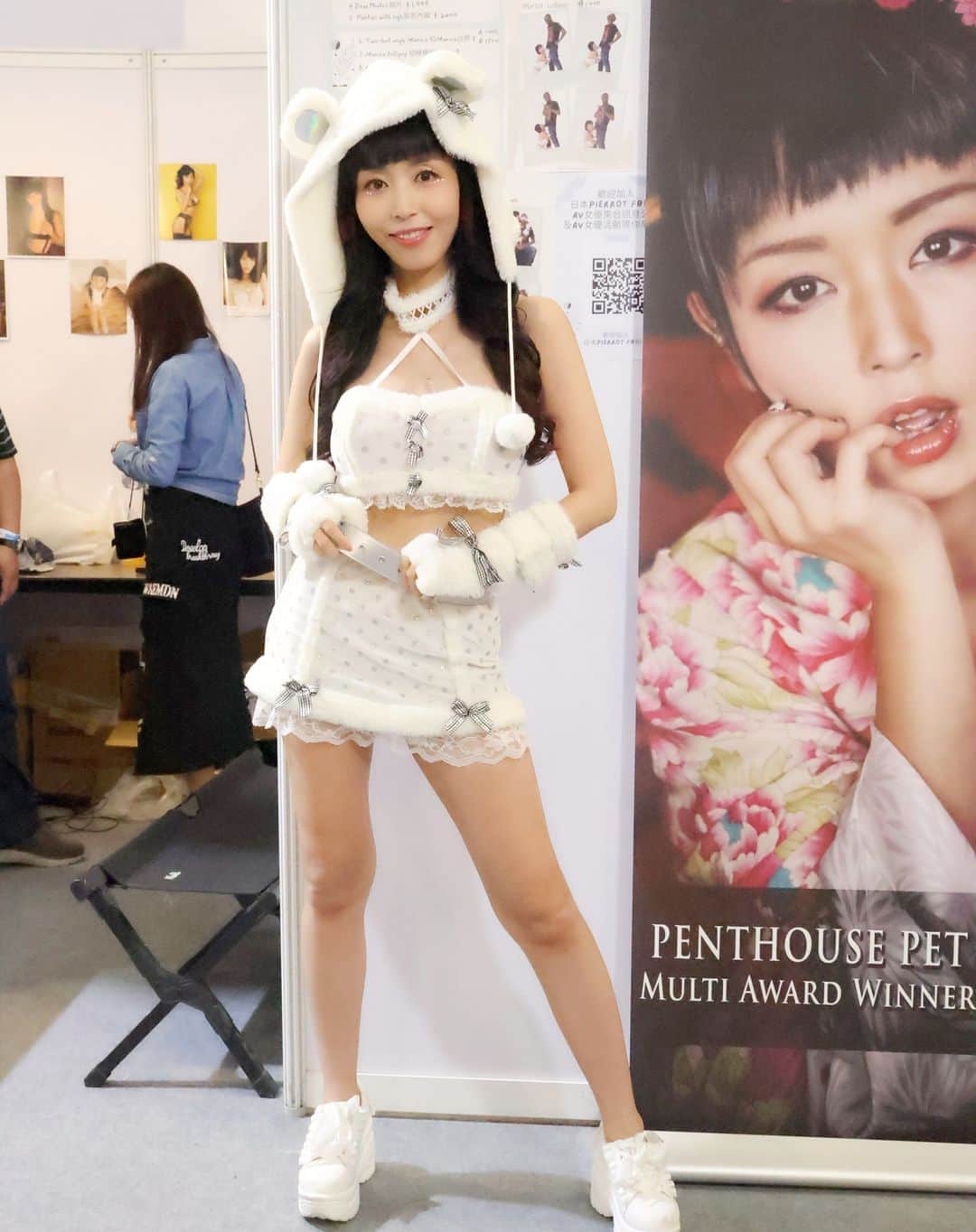 龐文宏のインスタグラム：「傳奇女優可愛親切的茉莉香❤️❤️❤️🥰🥰🥰👍👍👍」