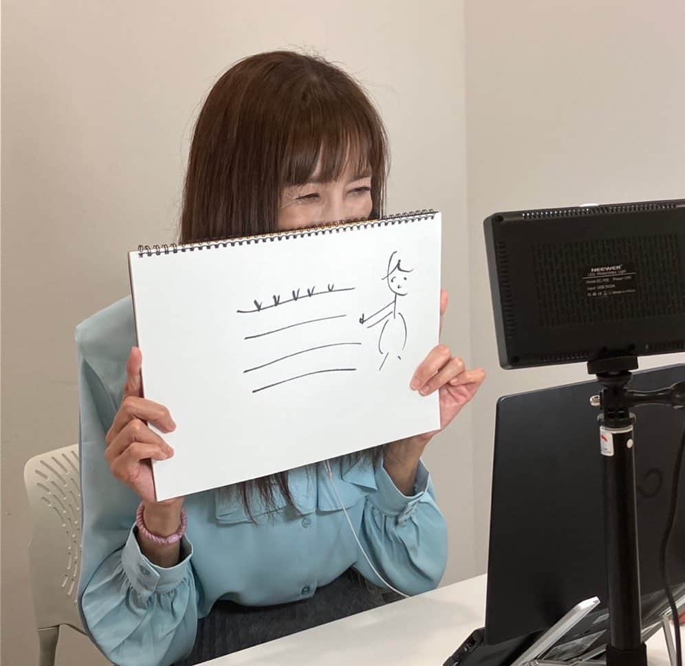 大林素子さんのインスタグラム写真 - (大林素子Instagram)「kfb福島放送 シェア！ 来週は、スタジオです お絵描きクイズ これな〜んだ？」5月29日 17時02分 - m.oobayashi