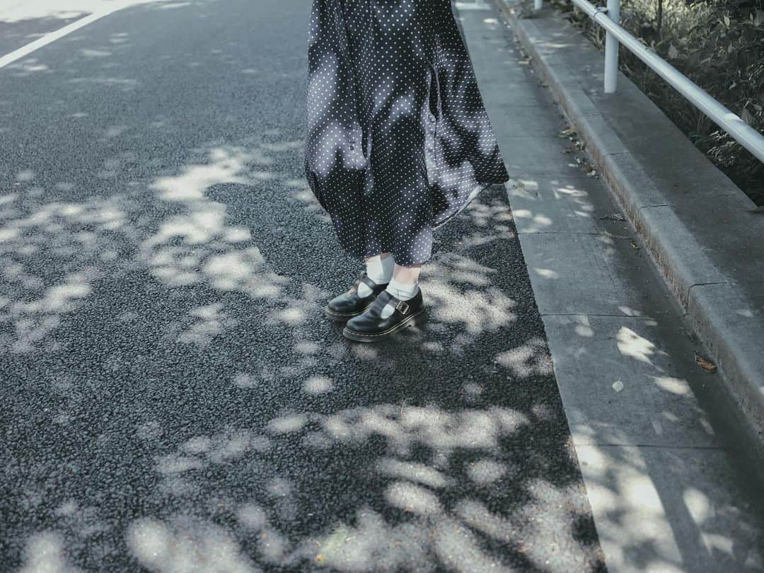 野崎奈菜さんのインスタグラム写真 - (野崎奈菜Instagram)「⁡ マーチンの靴お気に入りです 毎日磨かなきゃーって言いつつサボってます。。」5月29日 17時02分 - lunelapin_na7