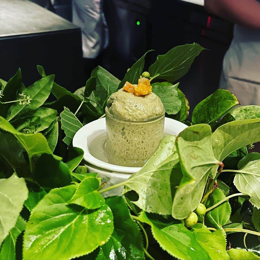 藤原ヒロシのインスタグラム：「@restaurantnarisawa  New Beginning」