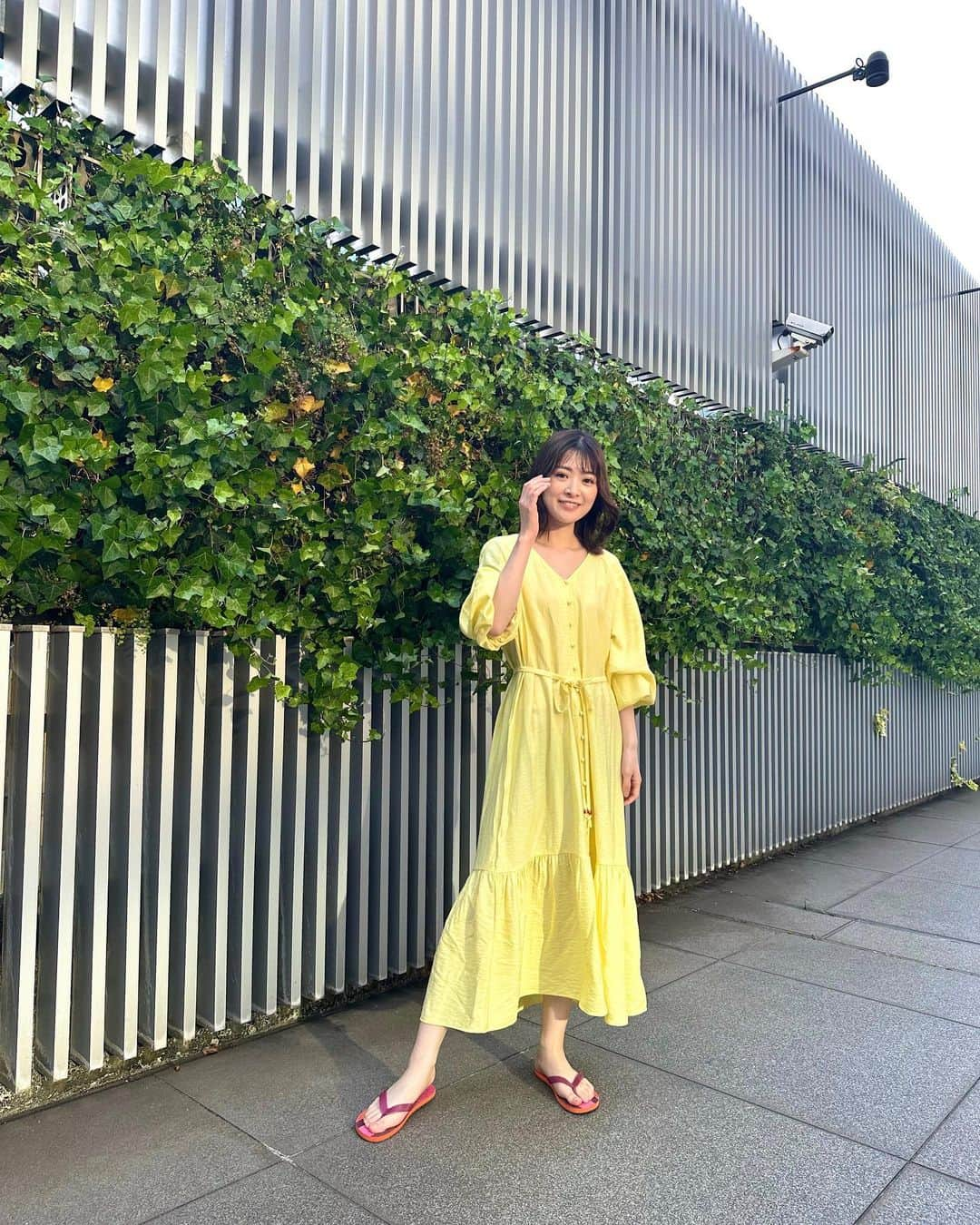 優希美青さんのインスタグラム写真 - (優希美青Instagram)「💐💛  無事クランクアップ☺︎  お知らせはまた今度☺️  かわいいお花と黄色がいい感じだったので📸💛  #HM」5月29日 17時48分 - mio_yuki