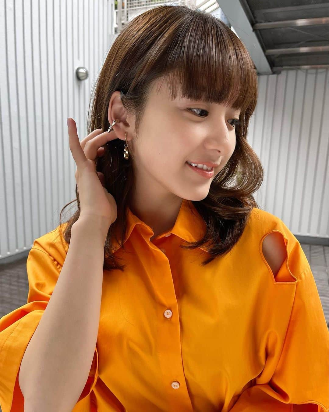 平祐奈さんのインスタグラム写真 - (平祐奈Instagram)「🧡🧡🧡 最近は重め前髪がマイブーム☺︎  今夜10:30~『半熟ファミリア』9皿目です🐣 ぜひみてねっ。  (あー！ニキパ貼ってるのバレるから 鼻にはズームしないでねー笑)」5月29日 17時56分 - yunataira_official