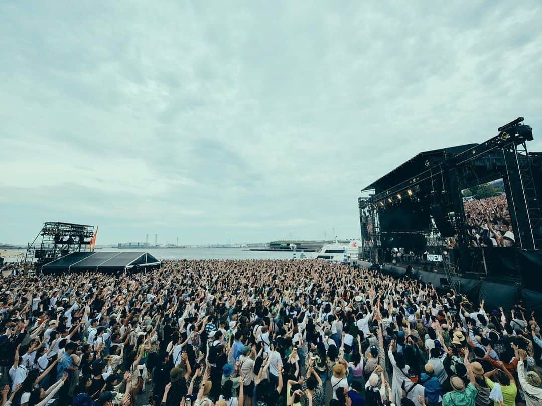 SONOMIさんのインスタグラム写真 - (SONOMIInstagram)「2023.5.28 『GREENROOM FESTIVAL at 横浜赤レンガ倉庫』 今年もオープニングから最高に盛り上がりましたね！！ 全力パフォーマンスのKREさんと全力で楽しむ皆さんの相乗効果で会場がえらいこっちゃな盛り上がり🔥 物凄いパワーを感じながら歌うことができました🙌 6/10の大阪のGREENROOMも楽しみ🔥🔥🔥  #KREVA #greenroomfestival」5月29日 17時58分 - song_chang