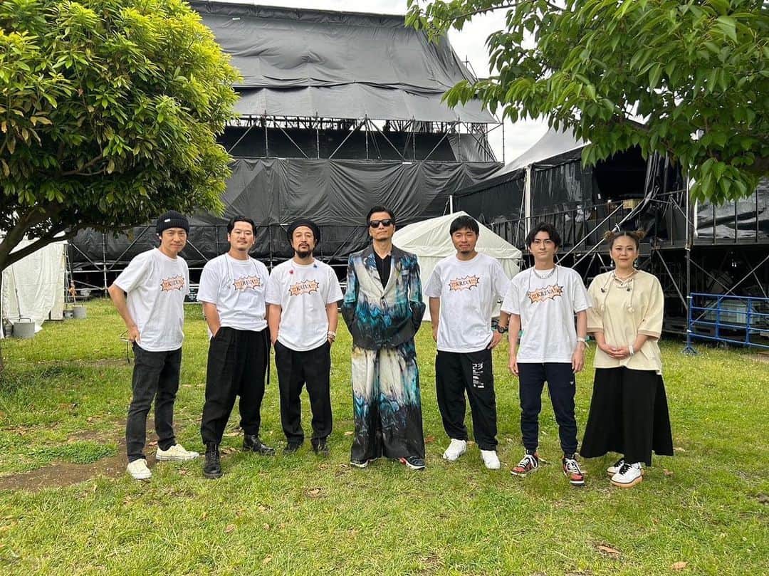 SONOMIのインスタグラム：「2023.5.28 『GREENROOM FESTIVAL at 横浜赤レンガ倉庫』 今年もオープニングから最高に盛り上がりましたね！！ 全力パフォーマンスのKREさんと全力で楽しむ皆さんの相乗効果で会場がえらいこっちゃな盛り上がり🔥 物凄いパワーを感じながら歌うことができました🙌 6/10の大阪のGREENROOMも楽しみ🔥🔥🔥  #KREVA #greenroomfestival」