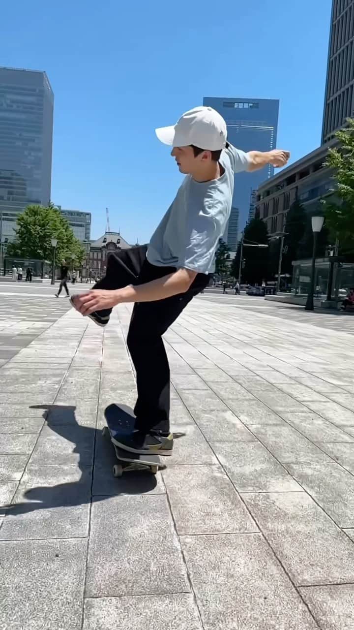 岩澤史文のインスタグラム：「Mellow flat session with @_kaikishi  #skateboardingisfun #スケボー　#スケーター」