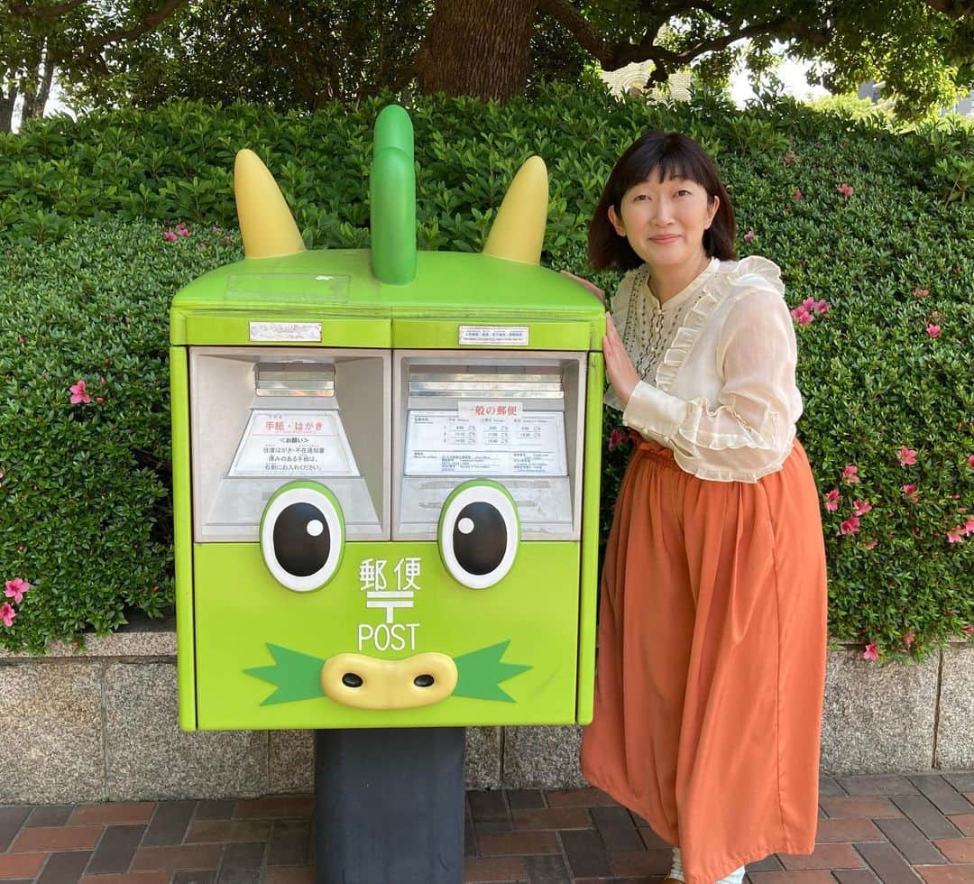 川村エミコのインスタグラム：「かわいいポスト💚 ちゃんと届くそうです^_^  そりゃそうか。😊💚  #埼玉県 #ご当地キャラクター #つながりゅうヌゥ  #ヌゥポスト📮 #テレビさいたま #のびのびシティさいたま市  #毎週日曜日  埼玉県の方 よろしくお願いします。^_^  ヌゥポスト📮に 今度投函してみよっと！です。」