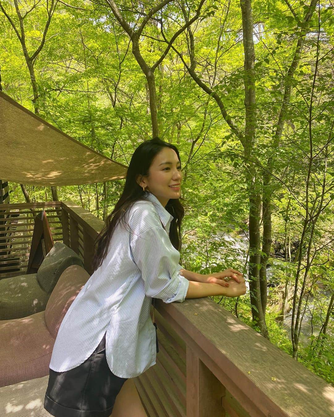 吉田愛璃のインスタグラム：「. 軽井沢良かったな〜 またのんびり行きたい！ 白糸の滝もリベンジしたい！笑  #軽井沢旅行 #ハルニレテラス #白糸の滝はふたつある」