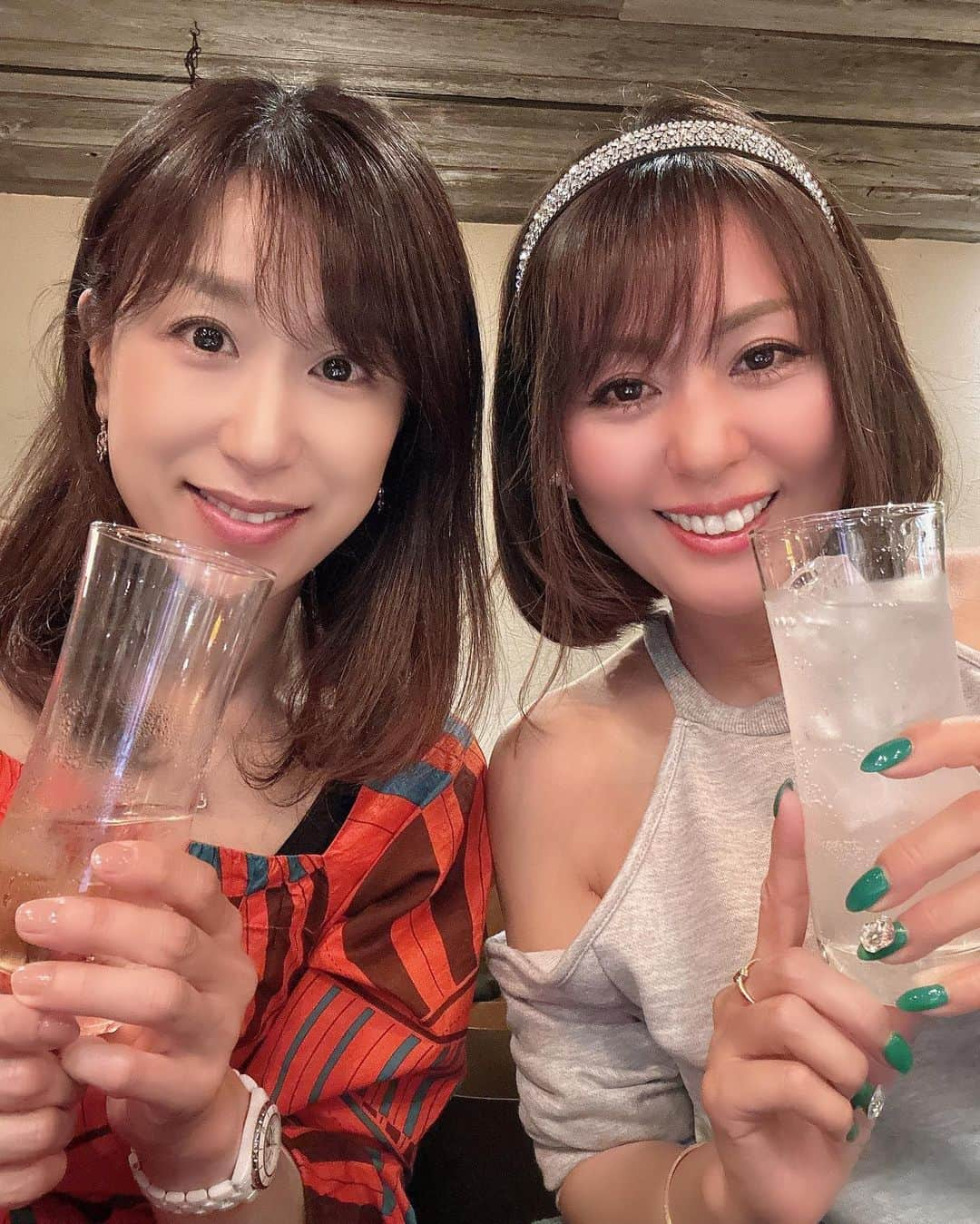 ikuさんのインスタグラム写真 - (ikuInstagram)「こんばんは♡ おつかれさま  久しぶりにえっちゃんと𓌉𓇋 ‎🤍 ̖́- 美味しくて楽しくてあっという間！ エビマヨ🍤がぷりぷりで美味しすぎた😍 いつも色々ありがとうね🩷😃  私はちょっと酔ってるから顔赤い🤣  @1127etsuko 💛🩵  #蜜柑#滋賀グルメ #えっちゃんにはいつも元気もらいます#ありがとう #中華#エビマヨは美味しいね #また食べたい #滋賀 #いつもありがとう #インビザライン#始めました #笑」5月29日 18時40分 - cheriee515