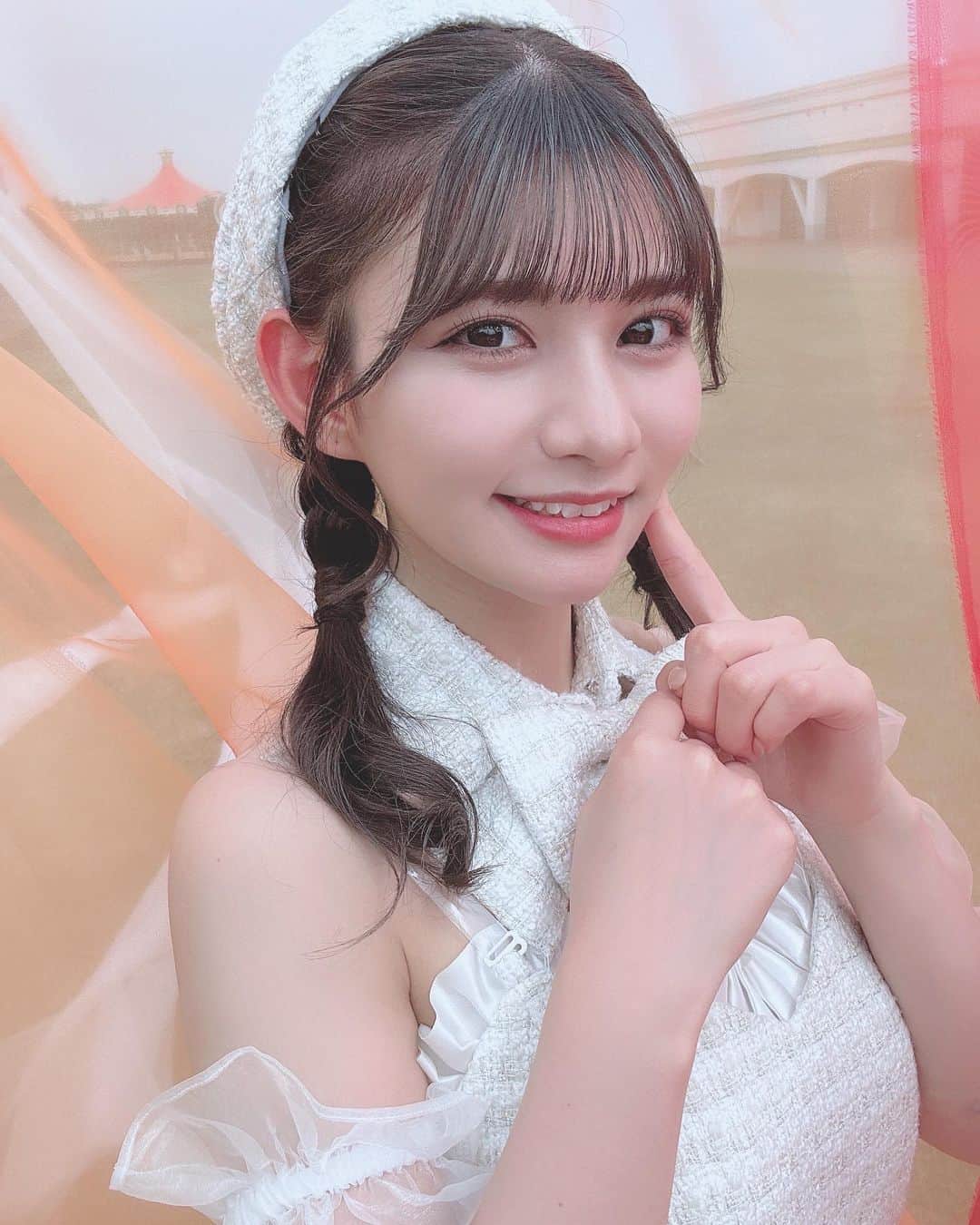 本田夕歩のインスタグラム：「Couleur Clarity 『推しに届け』 MVが公開されました🎶  ▽ https://youtu.be/yNosx2R9-hw ・ ・ ・ とっても素敵な楽曲、振り、衣装、ロケーションと初めてのMVとは思えないくらいのクオリティとなりました。沢山の方に見て頂けたら嬉しいです。 タイトルにもあるように、この曲を聴いてくださった皆さんの推しや好きな人に届くといいな、なんて思いながら歌っております。もちろん、自分の推しメンにも！(笑)  この楽曲、MVに携わってくださった全ての皆さんとメンバーと、そして何より応援してくださっているファンの皆様に感謝の気持ちを忘れずこれからもCouleur Clarityの活動を頑張っていきます。応援の程よろしくお願い致します。」