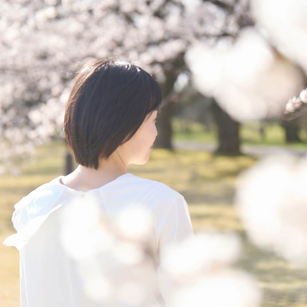 射水市フォトスタジオヒロシフォトさんのインスタグラム写真 - (射水市フォトスタジオヒロシフォトInstagram)「桜ポートレート  ご希望の写真プラスαを提案します。  場所やアングルなどあなたの1番になるとっておきの1枚を  #桜 #春 #桜ポートレート #プロフィール写真  #フォトスタジオ #富山 #射水市 #写真館 #ヒロシフォト」5月29日 18時52分 - hiroshiphoto