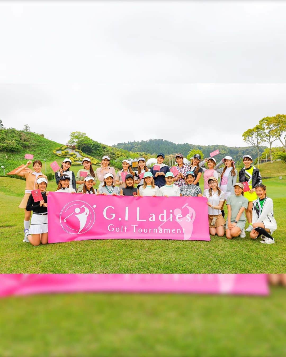 緒方咲さんのインスタグラム写真 - (緒方咲Instagram)「⛳️💕  先日、「第一回G.I Ladies Golf Tournament」 に参加させていただきました🩷  総フォロワー120万超えの ゴルフ女子インスタグラマー限定で開催されました🏌️‍♀️❣️  美女ばかりで華やかなゴルフコンペでした❤️ 夏頃開催するらしいのでまた参加できたらいいな😆💕  幹事をして下さった @saori.kurosuさん🫶 @naho.golfyoga さん🫶 ありがとうございました🙇‍♀️🌈💞  ✨ご協賛企業様✨ @hoapiligolf @greenonjp @vivaheartofficial @sukiyakichikayo @garden_clinic_official @irishman @matt_emrose_official @tobiemon_golf_ @noelreussir_official @guernika_jpn @club_onoff @mezamel_official @teerexgolf.official @cpggolf_official @camelresort @slimwalk_pip @noraneco_datsumo @kan.izawa.patent.office.1930  #ゴルフ #ゴルフ女子 #女子ゴルフ #ゴルフウェア #ゴルフコンペ #ゴルフ好きな人と繋がりたい #golf #インスタグラマー #インフルエンサー #ホアピリ #グリーンオン #vivaheart #ビバハート #ガーデンクリニック #irishman #アイリッシュマン #エムロゼ #noelreussir #guernika #onoff #オノフ #mezamel #teerexgolf #cpggolf #tobiemon #キャメルゴルフリゾート #slimwalk #スリムウォーク #noraneco #井澤国際特許事務所」5月29日 18時47分 - chaaansaki