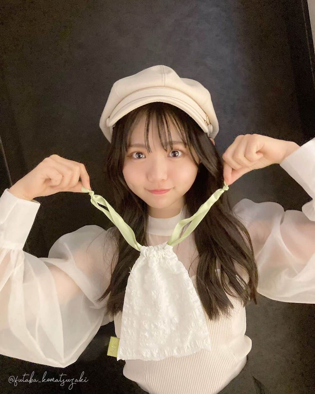 小松崎ふたばさんのインスタグラム写真 - (小松崎ふたばInstagram)「🌱  6月1日発売のニコラ7月号ふろくは17kg(イチナナキログラム)のポコポコ素材巾着♡⃛ 白✖️グリーンのカラーが爽やかでこれからの季節にぴったりです☘️ྀི 楽しみに待っててね！  #ニコラ#ニコラ7月号#ふろく#17kg#イチナナキログラム#nicola#ニコモ#小松崎ふたば#🌱」5月29日 18時56分 - futaba_komatsuzaki