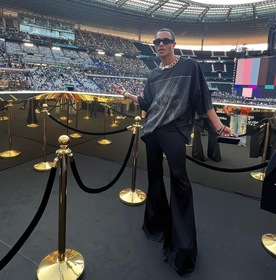 オリヴィエ・ルスタンのインスタグラム：「A night To Remember 🖤  The Renaissance world tour FOREVER  @beyonce Styled by @sarrjamois」