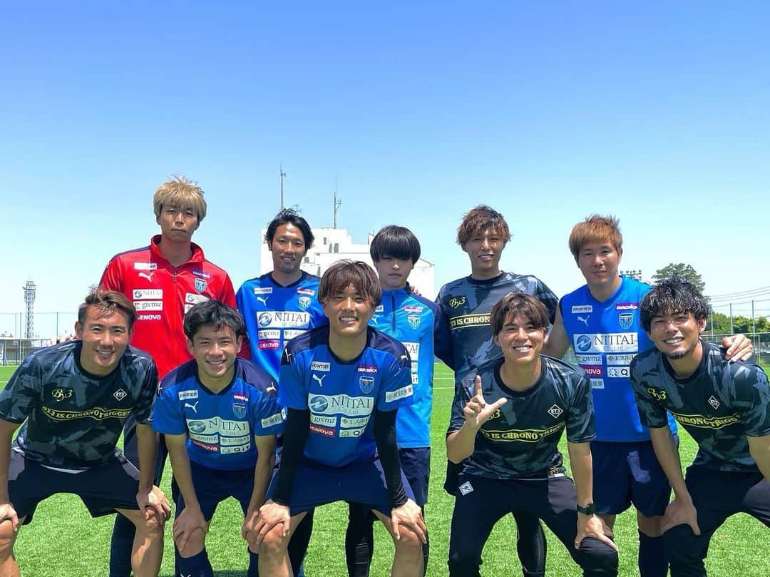 伊藤翔のインスタグラム：「リゼムさん達と対決したよー⚽️ 見てねー😋  https://youtu.be/OsFKX2RnjvE  #LISEM  #横浜FC」