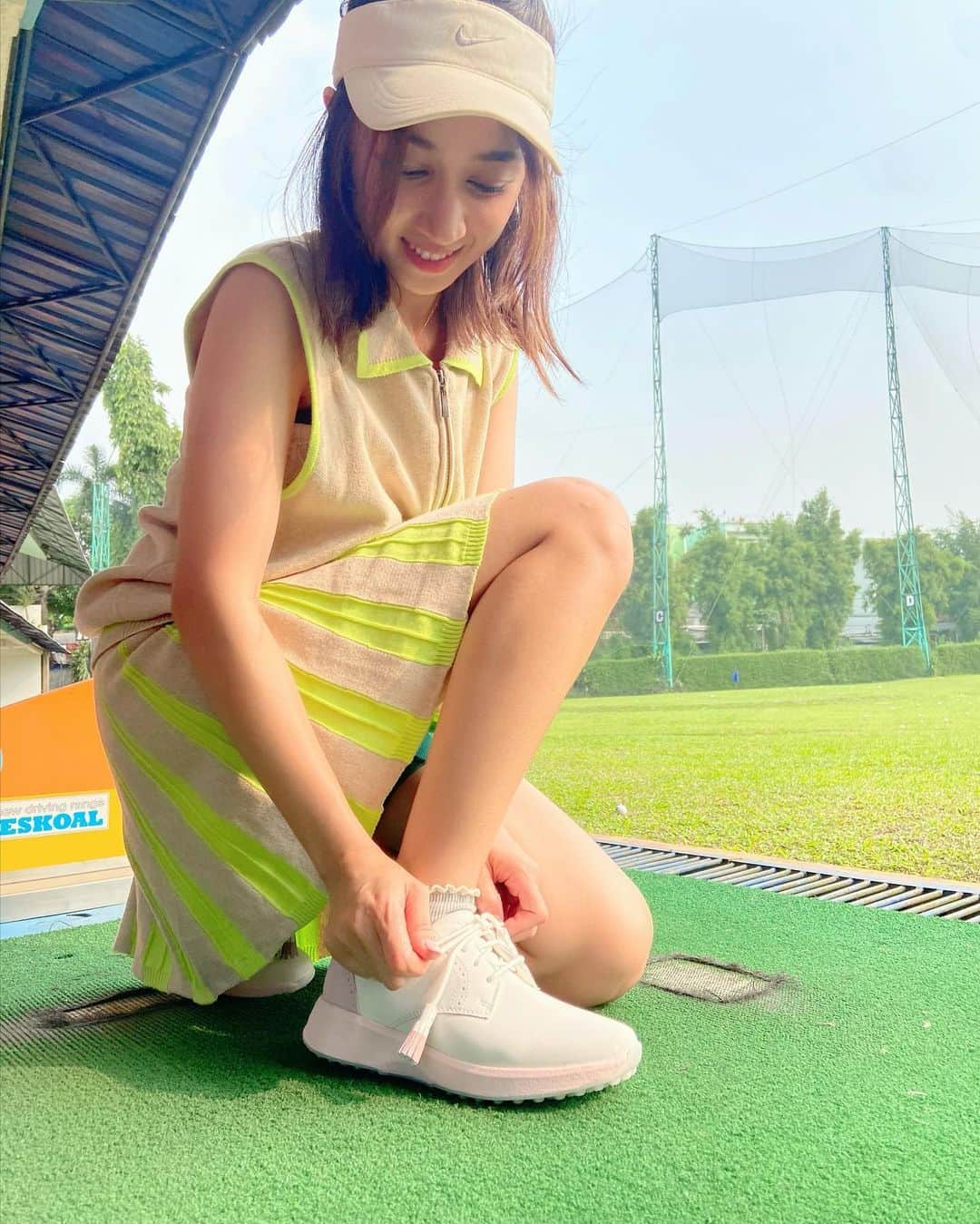 アヤナ・シャハブさんのインスタグラム写真 - (アヤナ・シャハブInstagram)「*slide sampe akhir/ 最後までスライドしてね🥰*  Seneng banget punya sepatu baru buat golf❤️❤️  Lucu dan nyaman di pake gak kaku sama sekali jadi di pake sama aku yang golf berjam jam tetep enak gak bikin sakit kaki🥰   新しいゴルフシューズ🥰 可愛いし履き心地最高❤️  Golf shoes by @rockport.id   #sweatsmileayana  #AyanaSporty #renzuniverse  #renztribe  #golf」5月29日 19時43分 - ayanashahab
