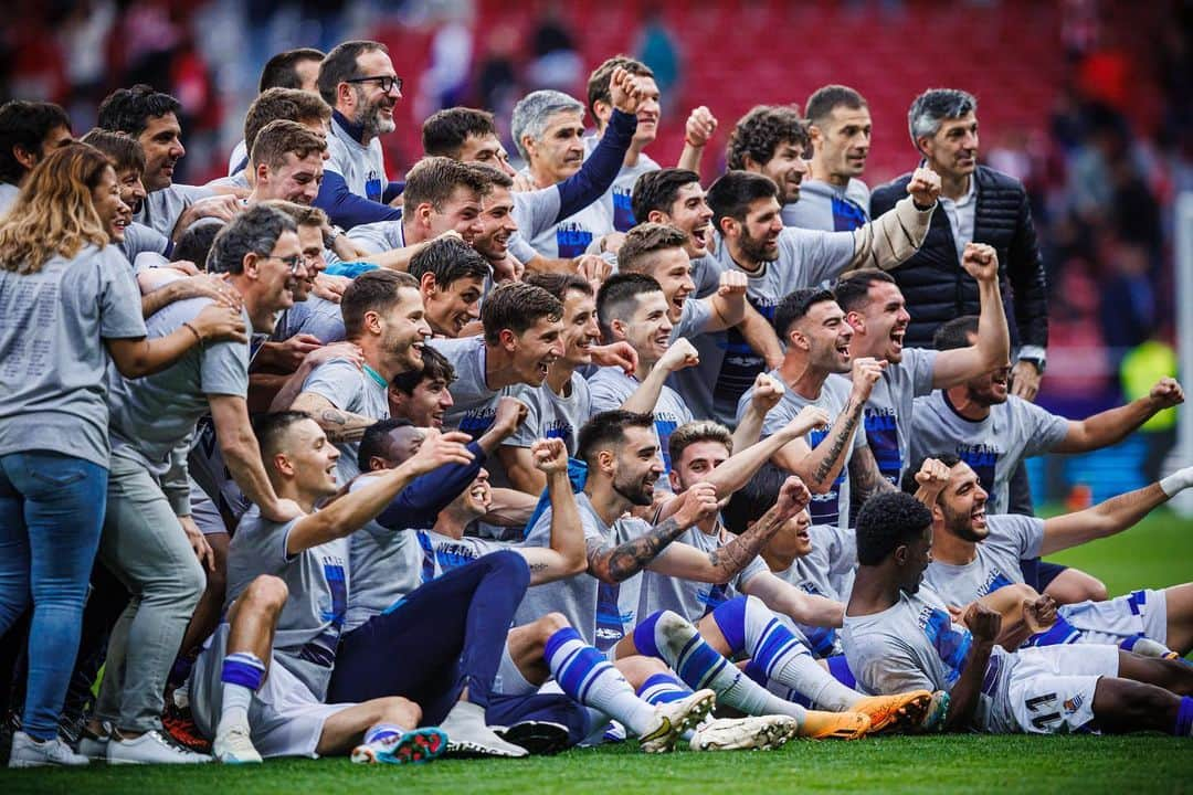 久保建英さんのインスタグラム写真 - (久保建英Instagram)「We are @championsleague !!!💙💙💙  Nos vamos a la champions!!!!!!!!  チャンピオンズリーグ出場権獲得❗️🔥🔥🔥  #realsociedad  #championsleague  #takefusakubo  #久保建英 #cl」5月29日 19時44分 - takefusa.kubo