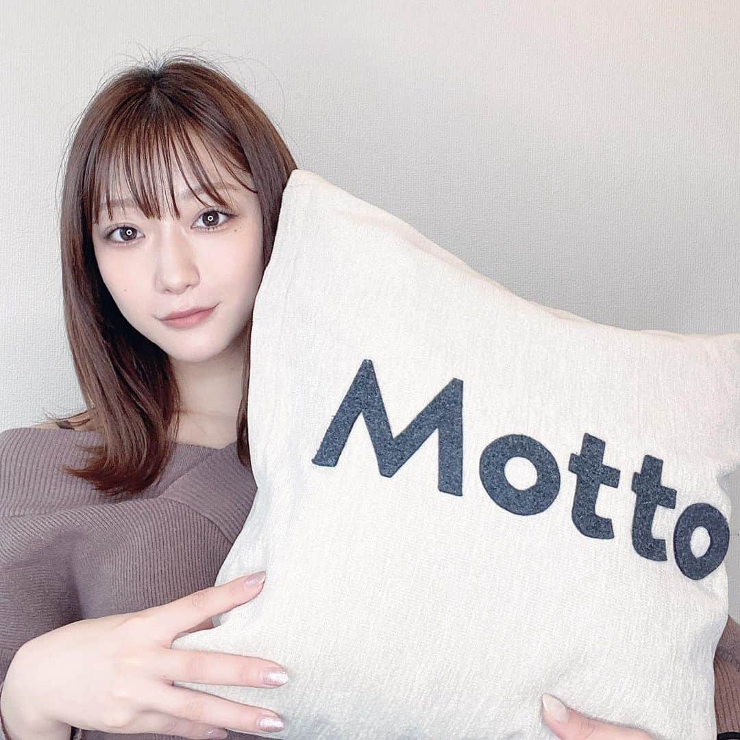 内藤沙季のインスタグラム：「今日はMotto船橋店さんに行って 全身脱毛していただきました💓  30分くらいで施術が終了😌 毎回終わるの早くてびっくり😂  夏に向けて脱毛考えてる方はぜひ☺️  #motto #船橋　#新潟　 #フェイシャルエステ　　#フォトフェイシャル　#脱毛　#光豊胸　#毒素排出　#痩身　#ホワイトニング　#美容　#エステ」