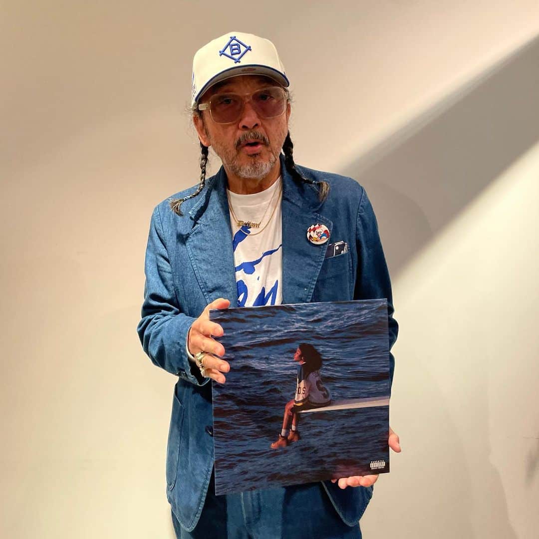 のインスタグラム：「#今日の1枚 #sos  #sza  #今日のコーデネイト #cap#brooklyndodgers #eyeglasses #白山眼鏡 #thestylistjapan  #suits #dickies #poggytheman  #thestylistjapan #tshirt #tenderloin #sneakers #nike #commedesgarconshommeplus #mensfashion #vinylcollection #beamsrecords   ５月２９日！ YouTube第２９弾！！ コーデネイトシリーズ❗️ 配信‼️」