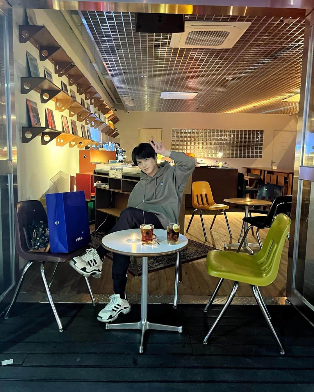 大和孔太のインスタグラム：「雨の日は晴れの日を思い出すようにしてます  #강남」