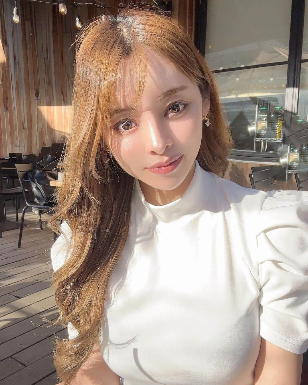 大迫麗香のインスタグラム：「艶々通り越して、テカテカ🤣 肌のお手入れと一緒でトレーニングもするのが当たり前な週間になると強い！！ 私は1週間トレーニングしないと、ウズウズしてくる🤣 太っちゃうかも〜ってなる！🤣 習慣にするにはまず3ヶ月続けてみるのが大事！！ 3ヶ月で、あれ？変わった🥺♥️ ってなるのがボディメイクの嬉しいところ✨ 綺麗になったねって言われたいよね？  #美ボディ #ベストボディジャパン  #女性専用ジム  #美ボディ女子 #恵比寿パーソナルトレーニング #恵比寿ジム #パーソナルトレーニング東京 #代官山パーソナルジム #渋谷パーソナルジム #恵比寿パーソナルジム」